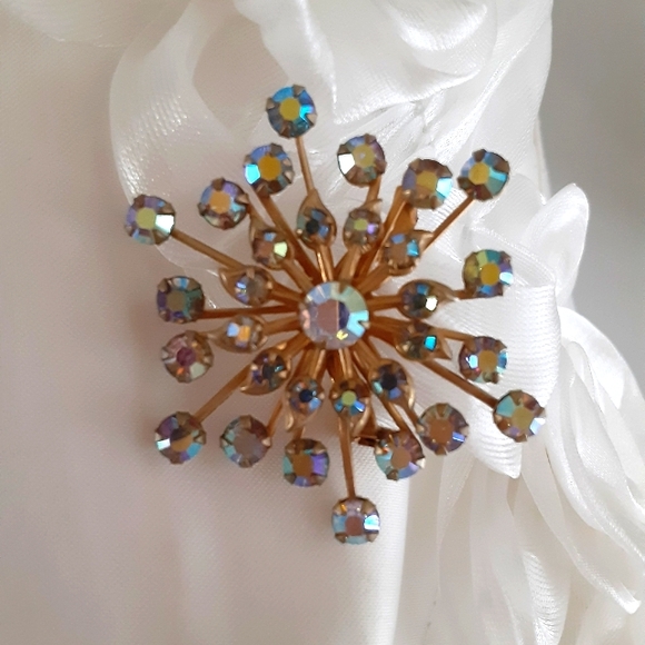 Vintage Rainbow Multicolor Aurora Borealis Starburst Snowflake Cluster Brooch - Picture 6 of 11